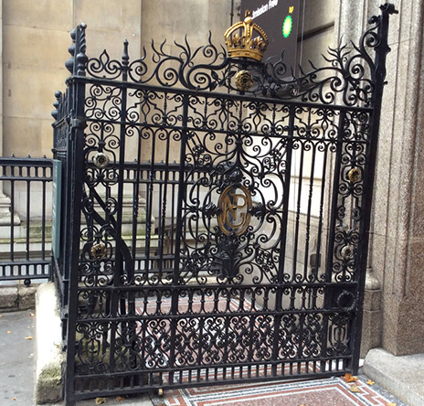 metal gates metal gates